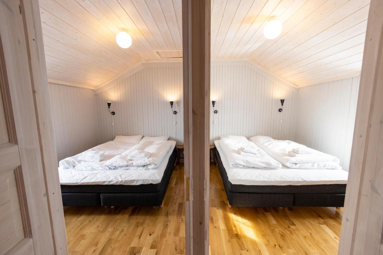 The Tide - Rorbuer Otel Sørvågen Dış mekan fotoğraf