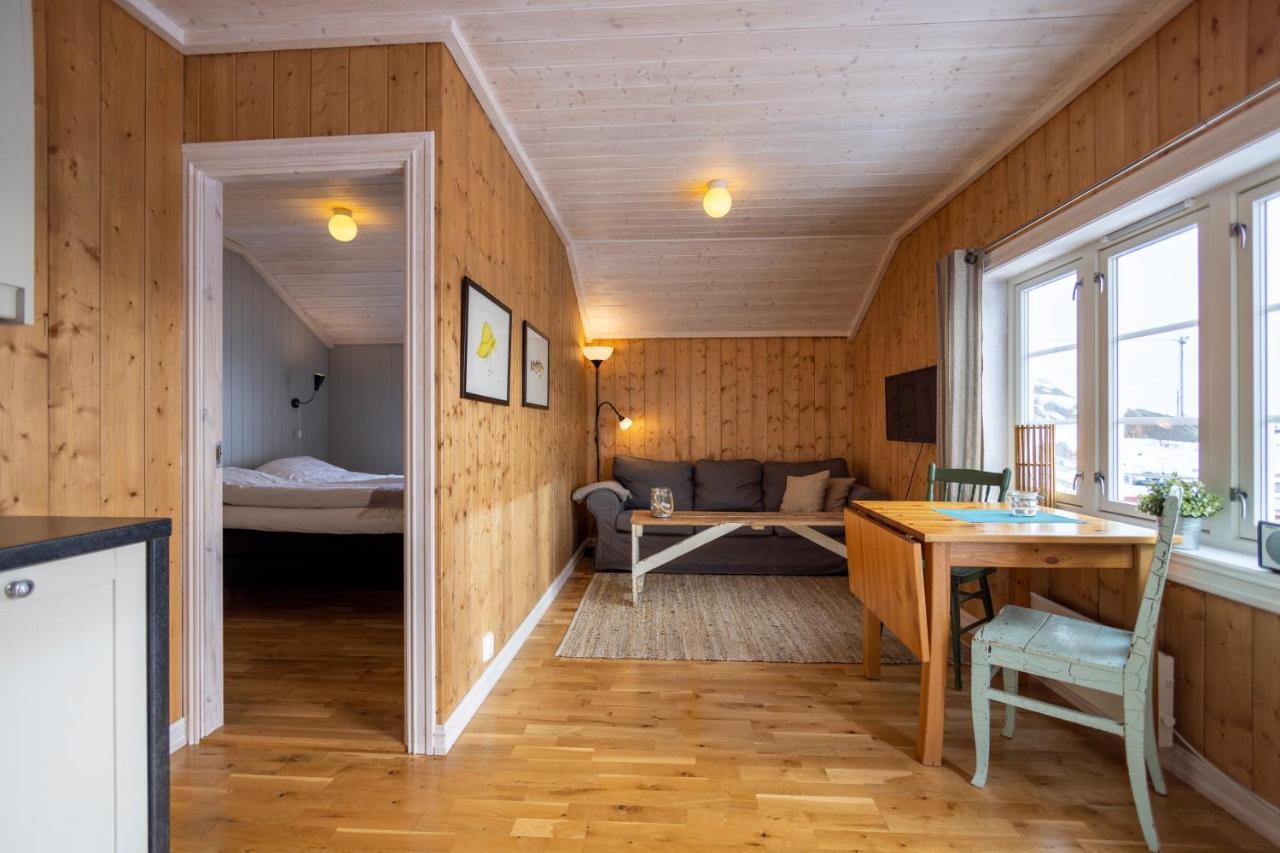 The Tide - Rorbuer Otel Sørvågen Dış mekan fotoğraf