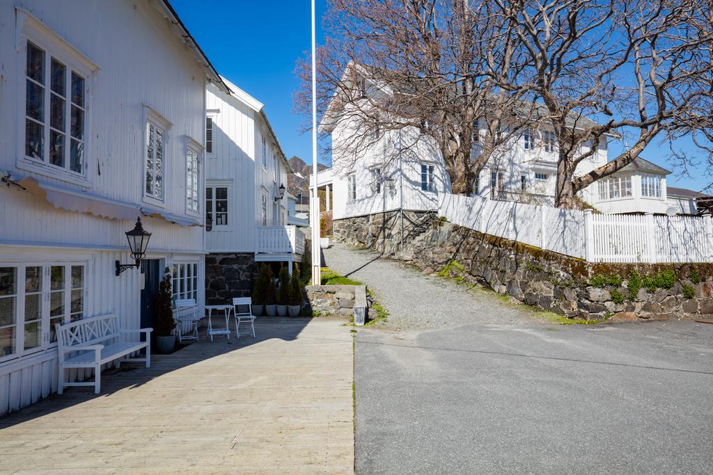 The Tide - Rorbuer Otel Sørvågen Dış mekan fotoğraf